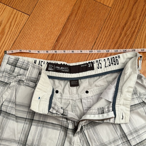 Projek Raw - Plaid Cargo Shorts - Size 31 - Picture 2 of 6